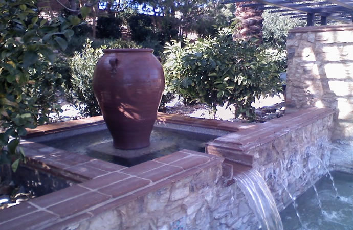 custom pools and spas by greencare.net